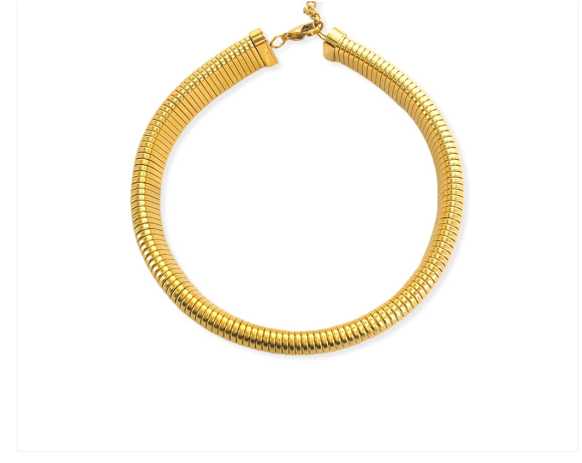 N. Ribbed Choker