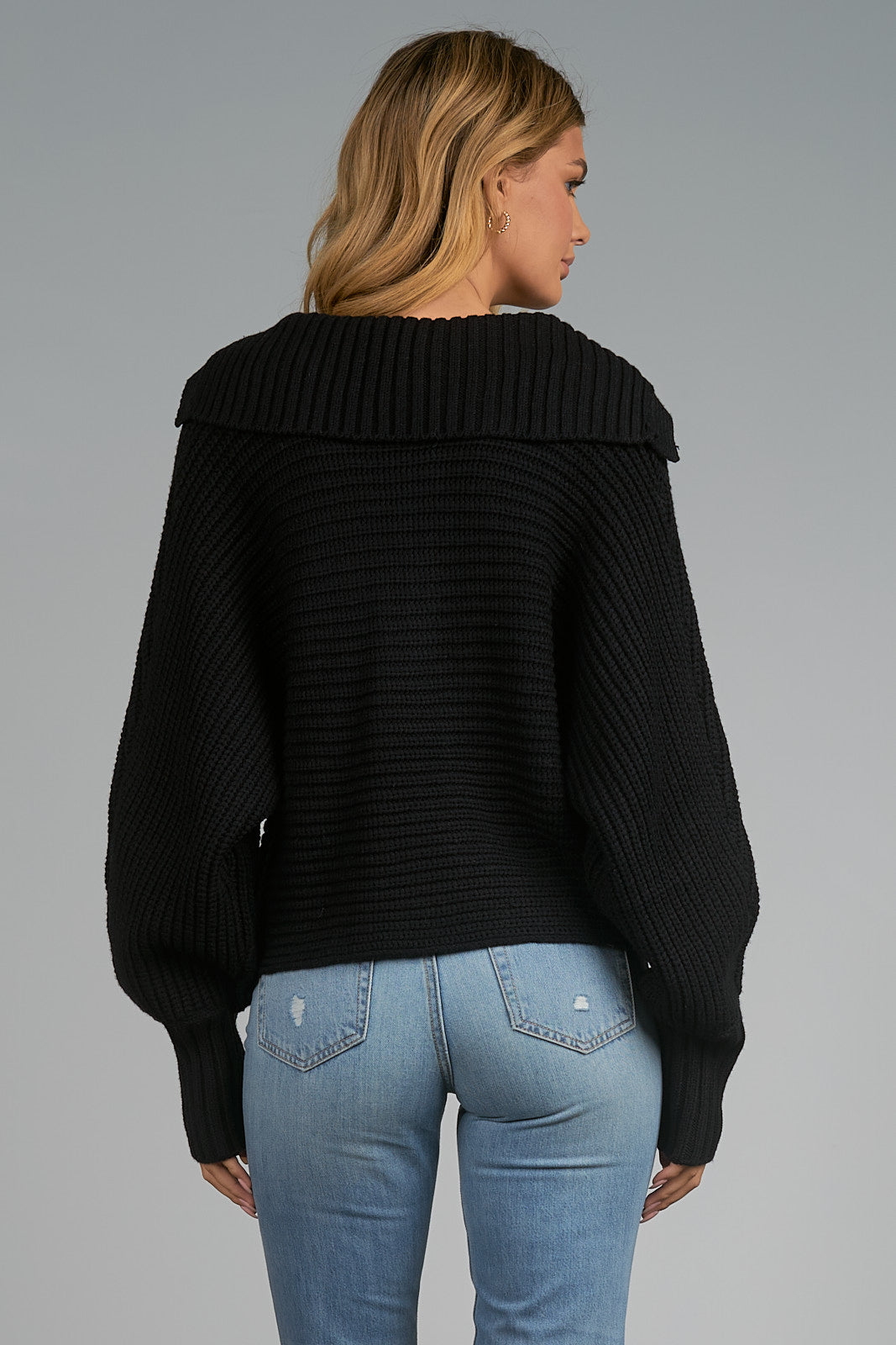 Open Collar Sweater (Black)