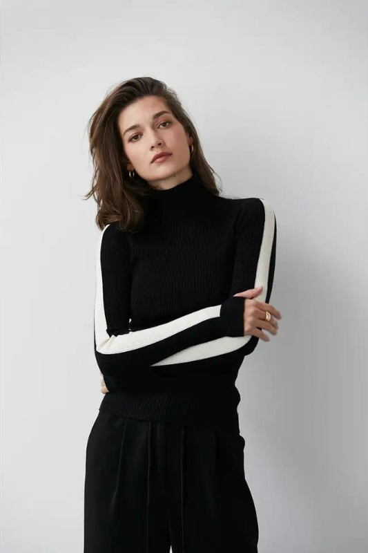 Patricia Turtle-Neck (Black/White)