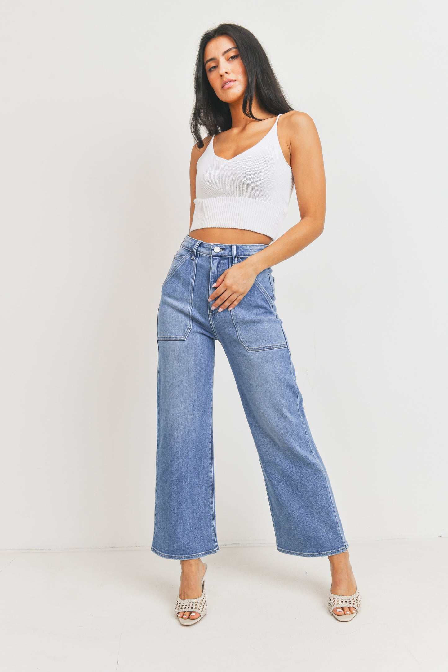 patch pocket jeans. wide-leg