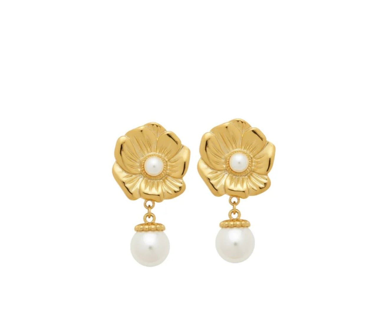 E. Gardenia Flower Earring