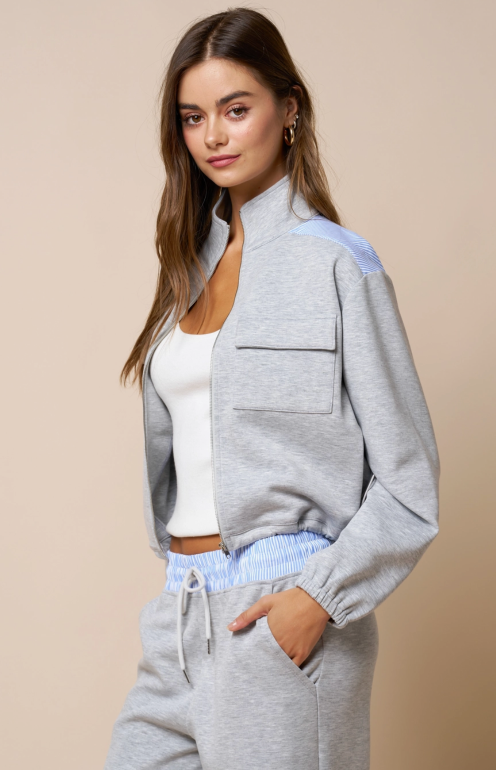 Color Block Zip-Up Mock Neck Sweatshirt