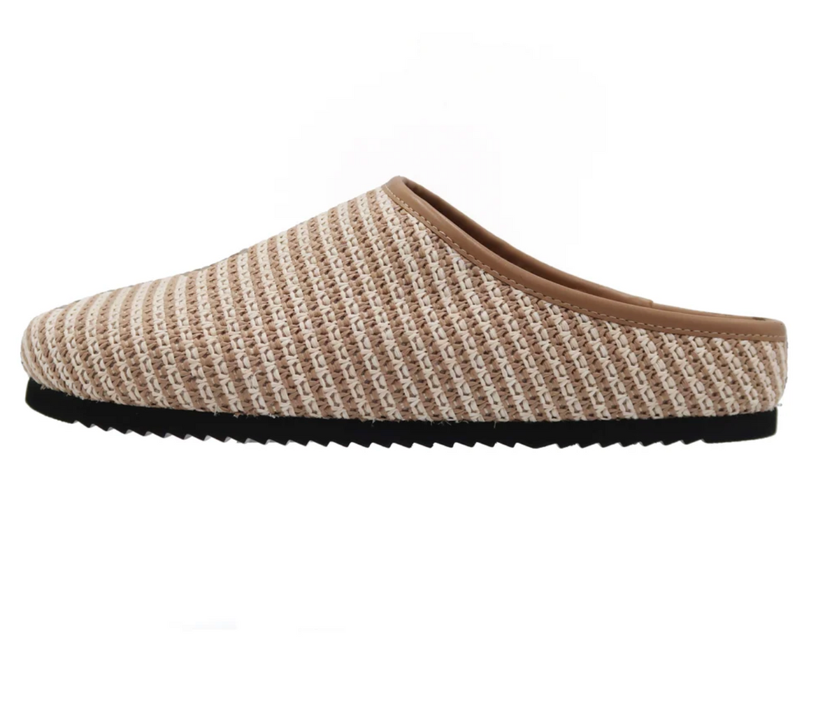 Roam Raffia Clog