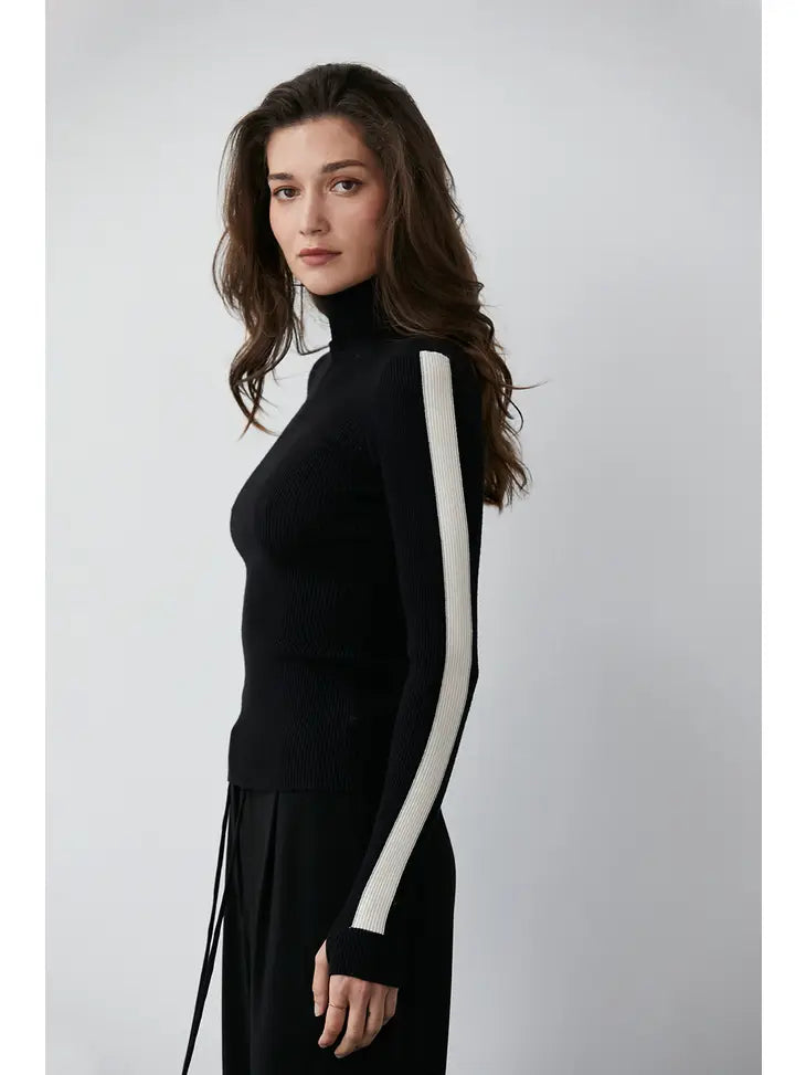 Patricia Turtle-Neck (Black/White)